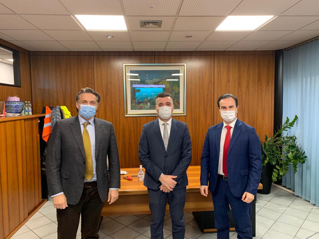 Deco Industrie: da sx, Francesco Canè (AD), Antonio Campri (Presidente) e Amedeo Fanti (direttore amministrazione e finanza)