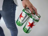 Lattine di birra Heineken