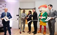 Taglio del nastro per il nuovo stabilimento ricerca e sviluppo Ferrero North America a Chicago