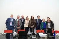 Da sinistra: Paolo Corbini e Angelo Radica (Città del Vino), Nicola D’Auria (Movimento Turismo del Vino), Roberta Gabrielli (Nomisma), Daniela Santanchè (Ministra Turismo), Dario Stefàno (Docente enoturismo Luiss), Donatella Cinelli Colombini e Daniela Mastroberardino (Donne del Vino)