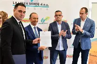 LA LINEA VERDE: foto con ministro serbo