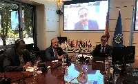 All'estrema destra della foto, Abdellatif Ghedira, direttore esecutivo del Coi nel corso della riunione plenaria della 113esima Sessione dei membri del Consiglio, nella quale è stata firmata l'intesa con la Fao