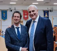 A sinistra, Nicola Caputo, assessore all’Agricoltura della Regione Campania; a destra Michele Cammarano, presidente della Commissione speciale Aree Interne