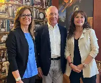 Paolo Gerevini, pres. CPR System, con la dg Monica Artosi, e (a dx) l'ad di Coop Italia, Maura Latini