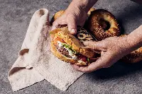 Tasty Burger di You&Meat, dell'azienda padovana Centro Carni Company