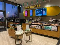 Starbuck's all'interno dello store Mondadori, Il Centro (Arese)