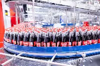 Coca Cola Hbc introduce le bottiglie con vetro a rendere nel nuovo impianto in Austria