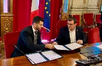 La firma del protocollo d'intesa tra Plasmon e il Mipaaft