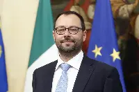ministro Stefano Patuanelli