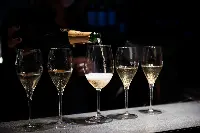 Bollicine italiane in aumento per le feste