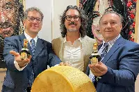 Michele Montanari, consigliere di amministrazione consorzio Aceto Balsamico Tradizionale di Modena, Simone Ficarelli, marketing Consorzio Parmigiano Reggiano, Leonardo Giacobazzi, vicepresidente consorzio Aceto