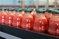 Pomodoro in bottiglia