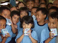 68 milioni di bambini hanno ricevuto latte o altri prodotti alimentari in confezioni Tetra Pak presso le loro scuole