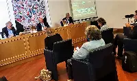 Martedì 15 settembre 2020, sigla dell'accordo fra Cia-Agricoltori Italiani e Alibaba.com. Al centro della foto Dino Scanavino, presidente nazionale di Cia; ultimo a destra, Rodrigo Cipriani Foresio, Managing Director di Alibaba per il Sud Europa