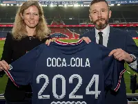 Lo sponsor Coca Cola sulle maglie del Paris Saint-Germain