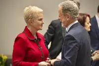 Cindy McCain con David Beasley, suo predecessore nel ruolo di direttore esecutivo del Programma Alimentare Mondiale