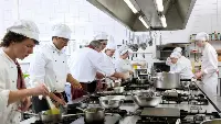 Cuochi al ristorante