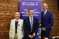 Da sinistra, Alessandra Ghisleri, direttrice Euromedia Research, David Dabiankov, direttore generale Assobibe, Giangiacomo Pierini, presidente Assobibe
