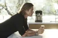 Brad Pitt in un frame dello spot De' Longhi