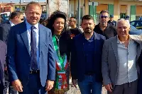 Il ministro dell'Agricoltura, Francesco Lollobrigida, incontra il sindaco di Goro, Maria Bugnoli, e l'assessore all'Agricoltura della Regione Emilia Romagna, Alessio Mammi, per affrontare l'emergenza granchio blu (Goro, 24 agosto 2023)