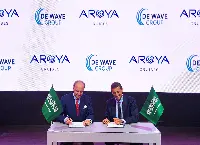 Il gruppo genovese De Wave e Aroya Cruises firmano il contratto per l'allestimento vip della nave Manaras