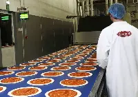 Lavorazione pizze surgelate Roncadin