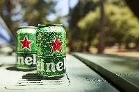 Lattine di birra heineken
