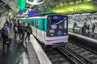 Metro Parigi