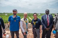 Da sinistra: il presidente dell’Ifad Alvaro Lario, il direttore esecutivo del Wfp Cindy McCain, il direttore generale della Fao Qu Dongyu, e il governatore del Bahr el Ghazal settentrionale, Tong Aken Ngor, durante la visita delle agenzie alimentari dell'Onu in Sud Sudan (Juba, 31 luglio 2023)