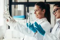 scienziati laboratorio