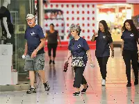 Mall Walking, la passeggiata sportiva nei centri commerciali: insieme ad un'alimentazione sana è trend salutistico dell'estate 2021