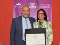 Vinitaly, premio Angelo Betti a Pantaleone Vini di Colonnata, Marche