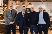 Lowengrube Tirana 3 M.Barbieri e P.Nicastro con team locale