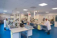 Laboratori Niacet a Singapore