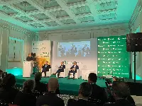 Da sinistra, Massimiliano Giansanti (presidente Confagricoltura), Francesco Starace (ad Enel) e Giampiero Maioli (ad Crédit Agricole)
