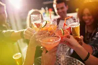 Secondo Ismea-Nielsen il lockdown contribuisce al consumo di aperitivi in casa