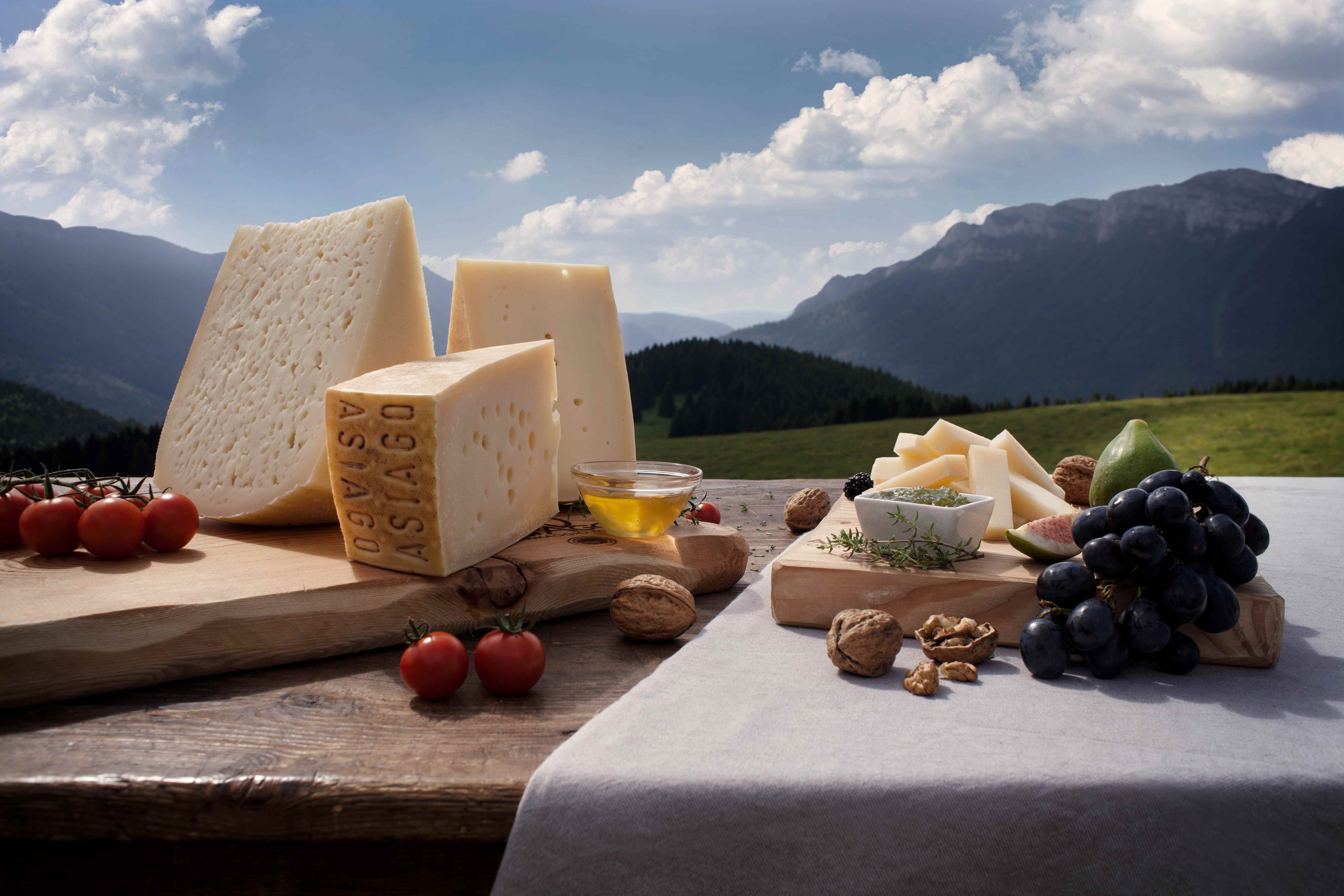 Un'immagine della nuova campagna Tv del Consorzio Tutela Formaggio Asiago