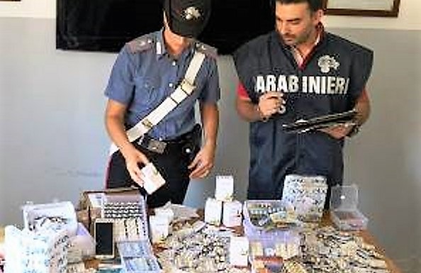 Nas sequestrano nel piacentino una partita di integratori alimentari sospetti