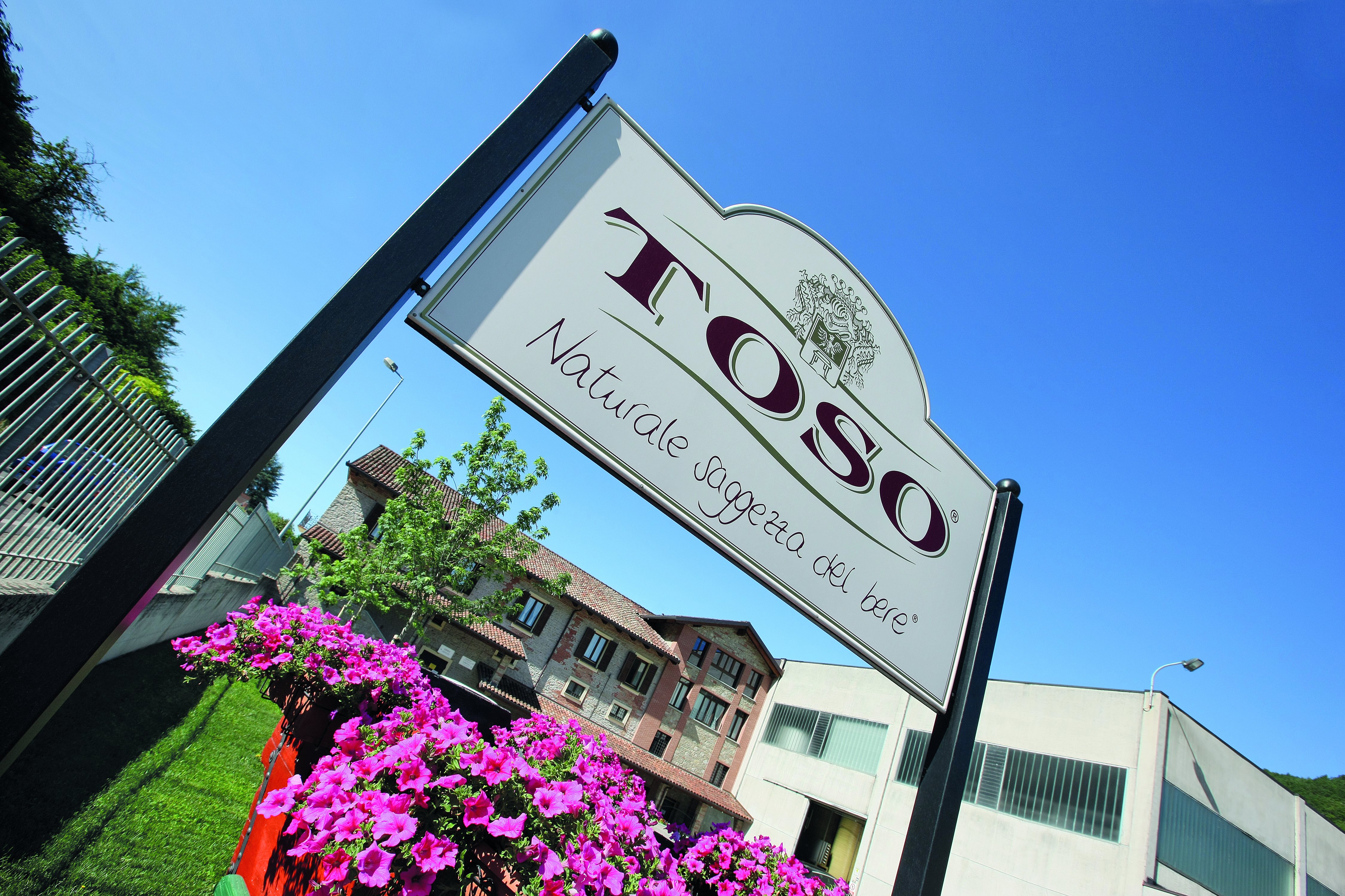 Toso SpA, cantina vinicola cuneese specializzata nella produzione di vini di elevata qualità, spumanti, vini aromatizzati e liquori