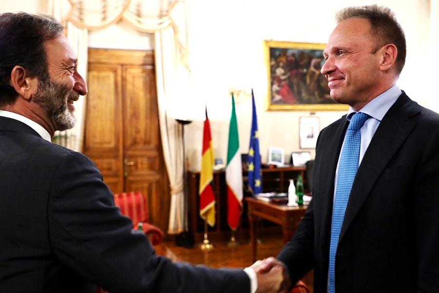 Il ministro Francesco Lollobrigida (a destra) ha incontrato al Masaf l'ambasciatore tedesco in Italia Viktor Elbling