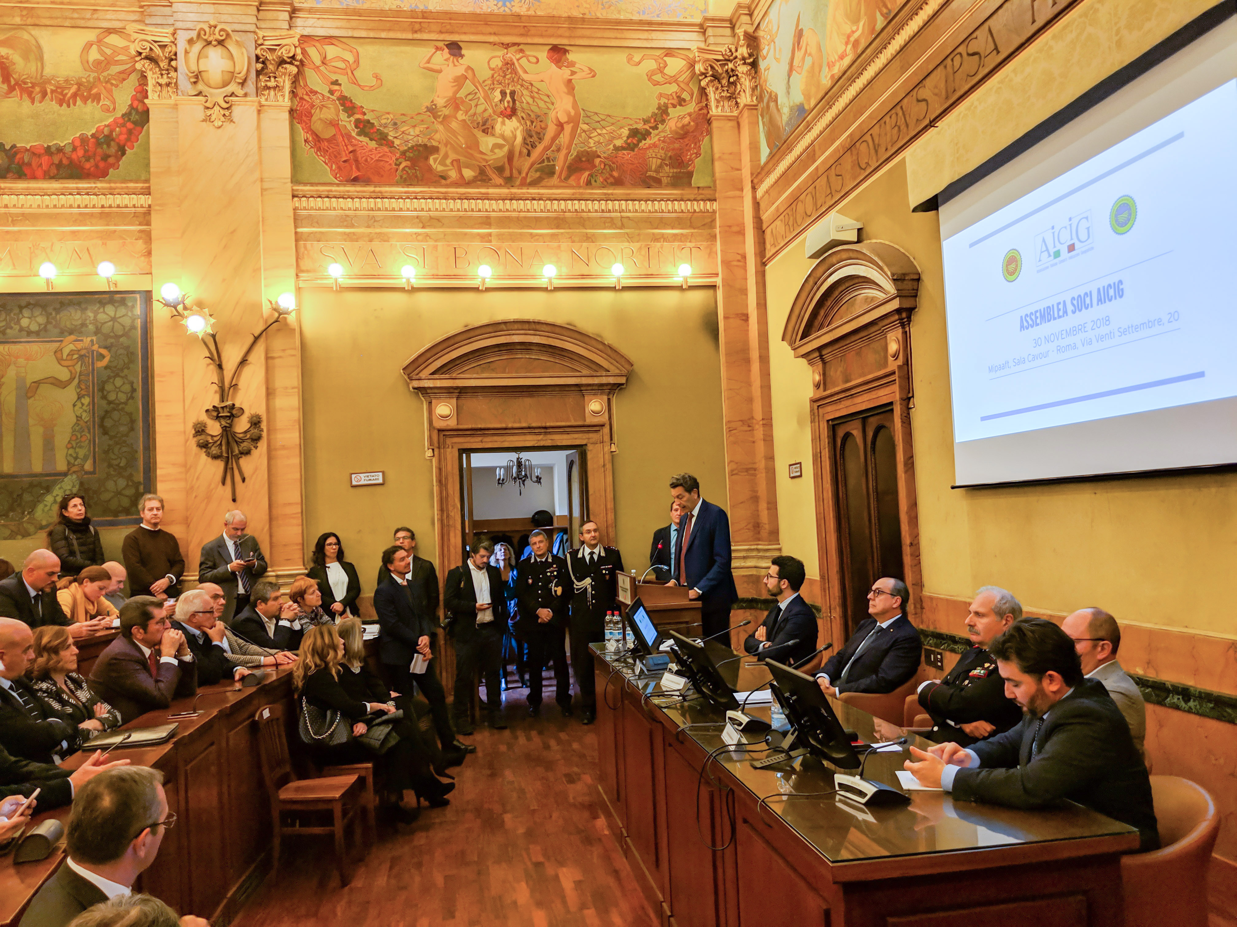 Nicola Cesare Baldrighi, Presidente AICIG Domenico Raimondo, Presidente Afidop Lorenzo Beretta, Presidente Isit Massimo Vittori, Direttore Origin, presentano Origin Italia (AICIG) presso la Sala Cavour del MIPAAFT in data 30 novembre 2018