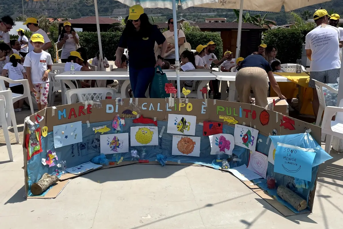 Area bambini Callipo durante l'iniziativa Legambiente per le spiagge pulite