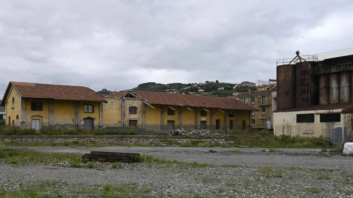 L'area dell'ex stazione di Oneglia dove sorgerà la nuova Esselunga di Imperia