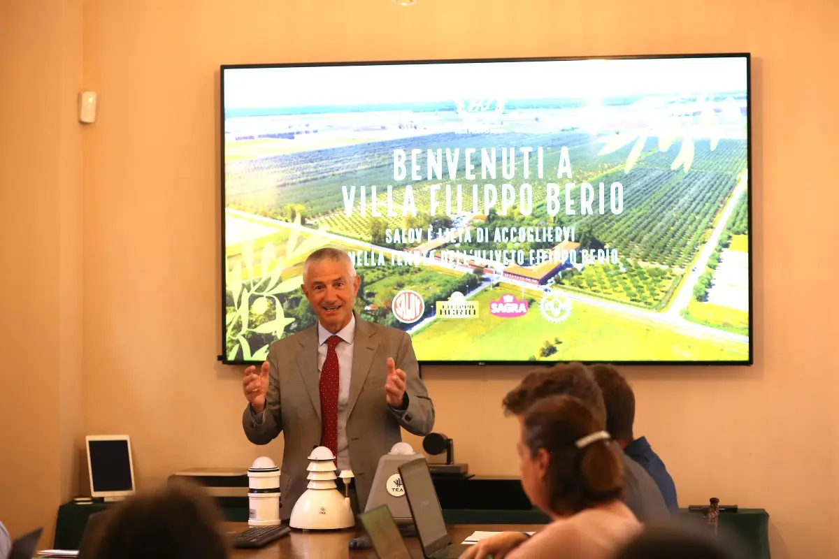 Fabio Maccari, amministratore delegato di Salov, presenta l'app OliveRec