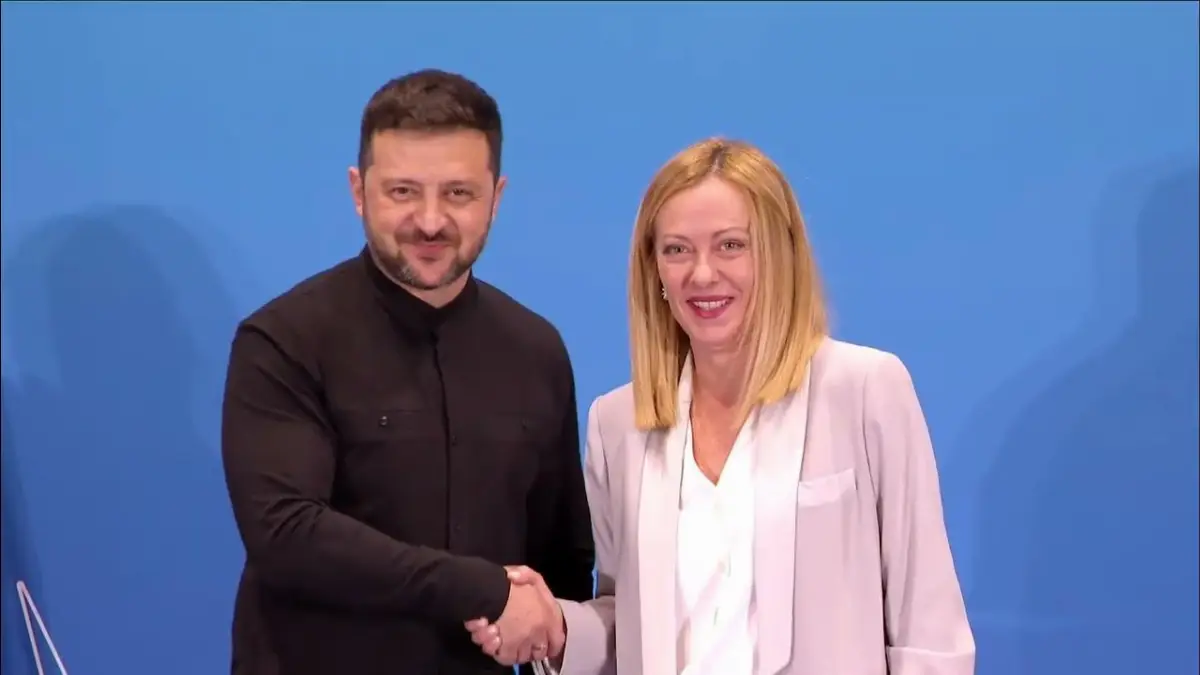 Il presidente ucraino Volodymyr Zelensky e il presidente del Consiglio italiano Giorgia Meloni in occasione dell'Ukraine Recovery Conference (Roma, 10 luglio 2025)