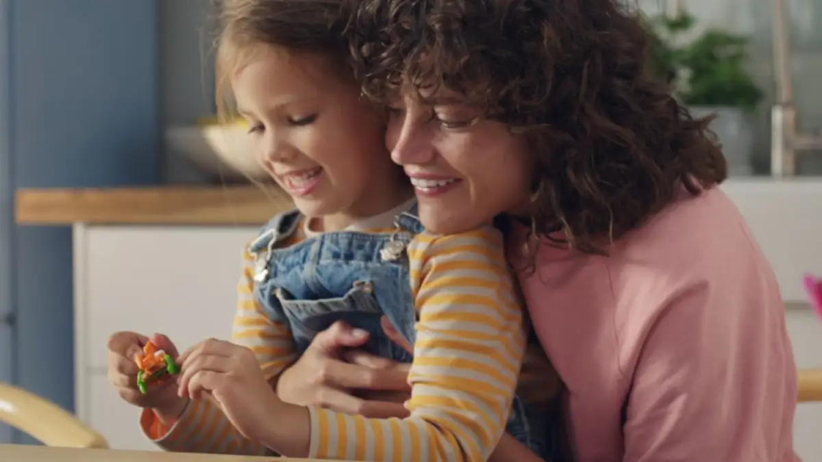 Gioco tra genitori e figli