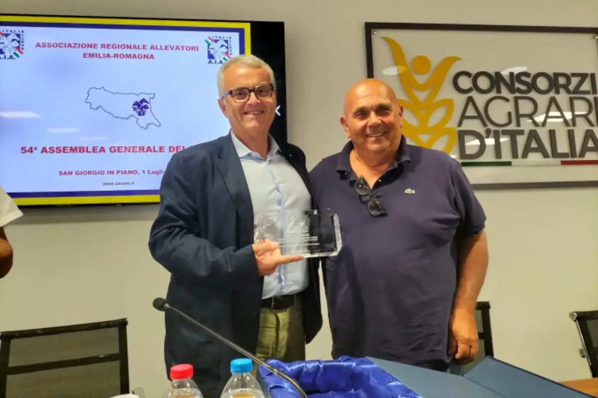 Da sinistra: Luca Cotti, presidente Araer, e Maurizio Garlappi, suo predecessore