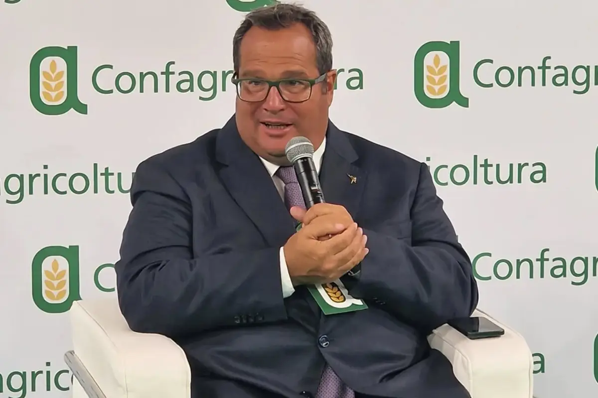 Claudio Durigon, sottosegretario al Lavoro e alle Politiche Sociali, interviene a un convegno promosso da Confagricoltura al Meeting di Rimini (24 agosto 2025)