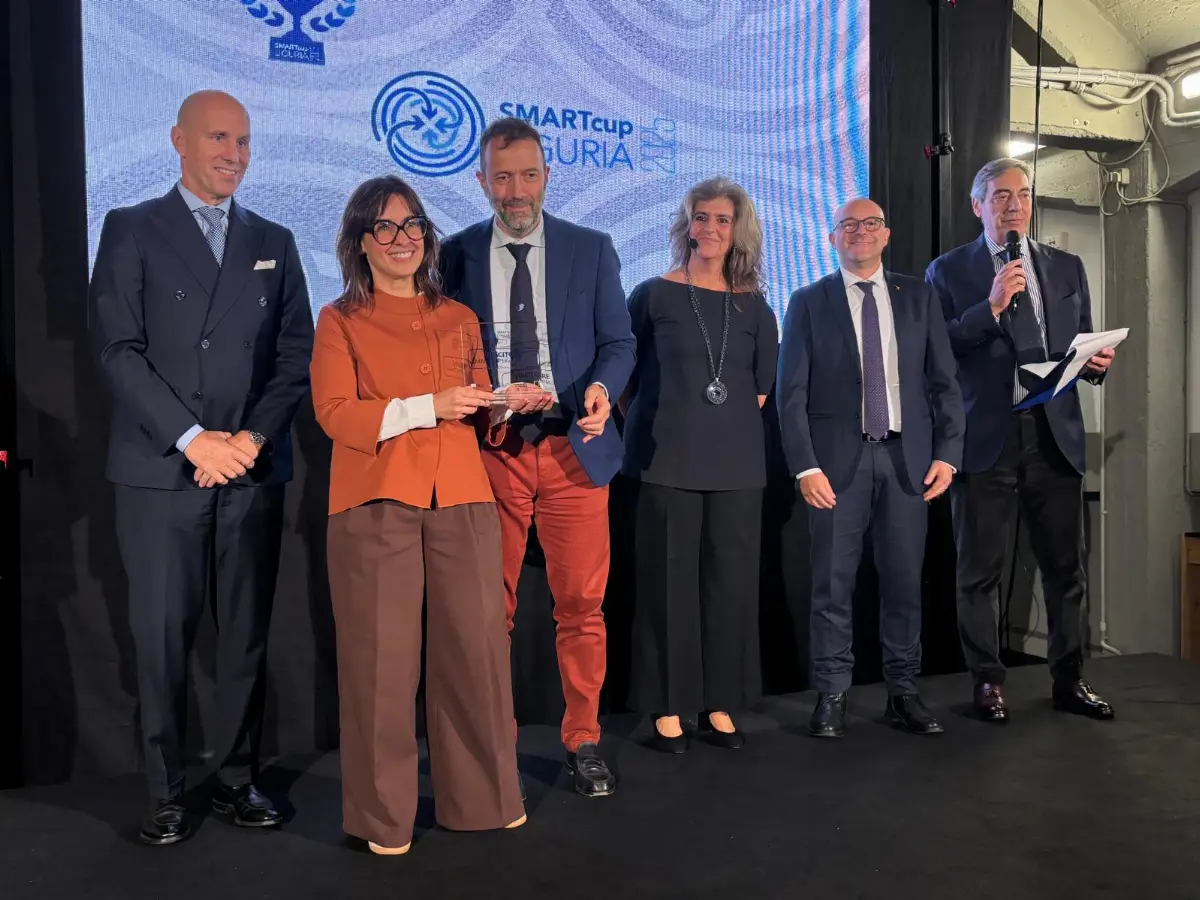 SmartCup Liguria 2025 Categoria Cleantech Energy premiazione RegenERA, acquacultura rigenerativa basata su macroalghe per nutraceutica e cosmetici;