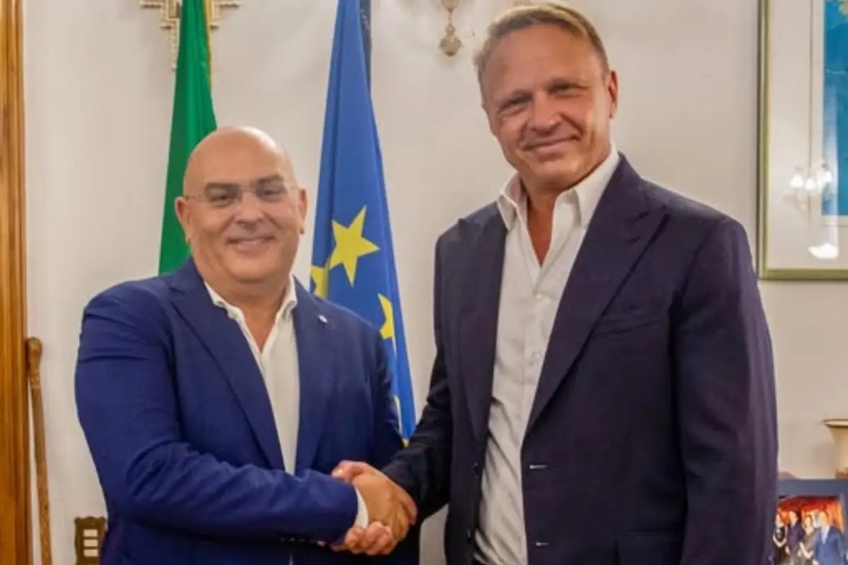Il presidente del Consorzio di Tutela del Pecorino Romano, Gianni Maoddi, incontra il ministro dell'Agricoltura, della Sovranità Alimentare e delle Foreste Francesco Lollobrigida (29 agosto 2025)